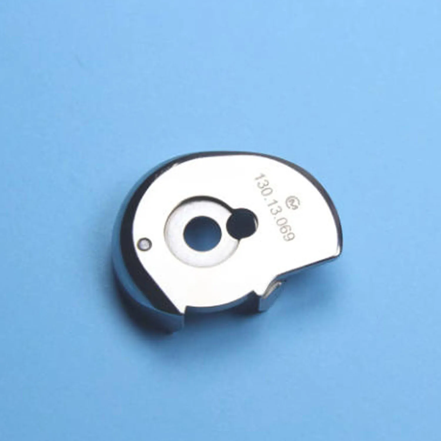 

Original Italian 130.13.069/0935 100791 Rotary Hook For DURKOPP-ADLER 745 Sewing Machine Parts