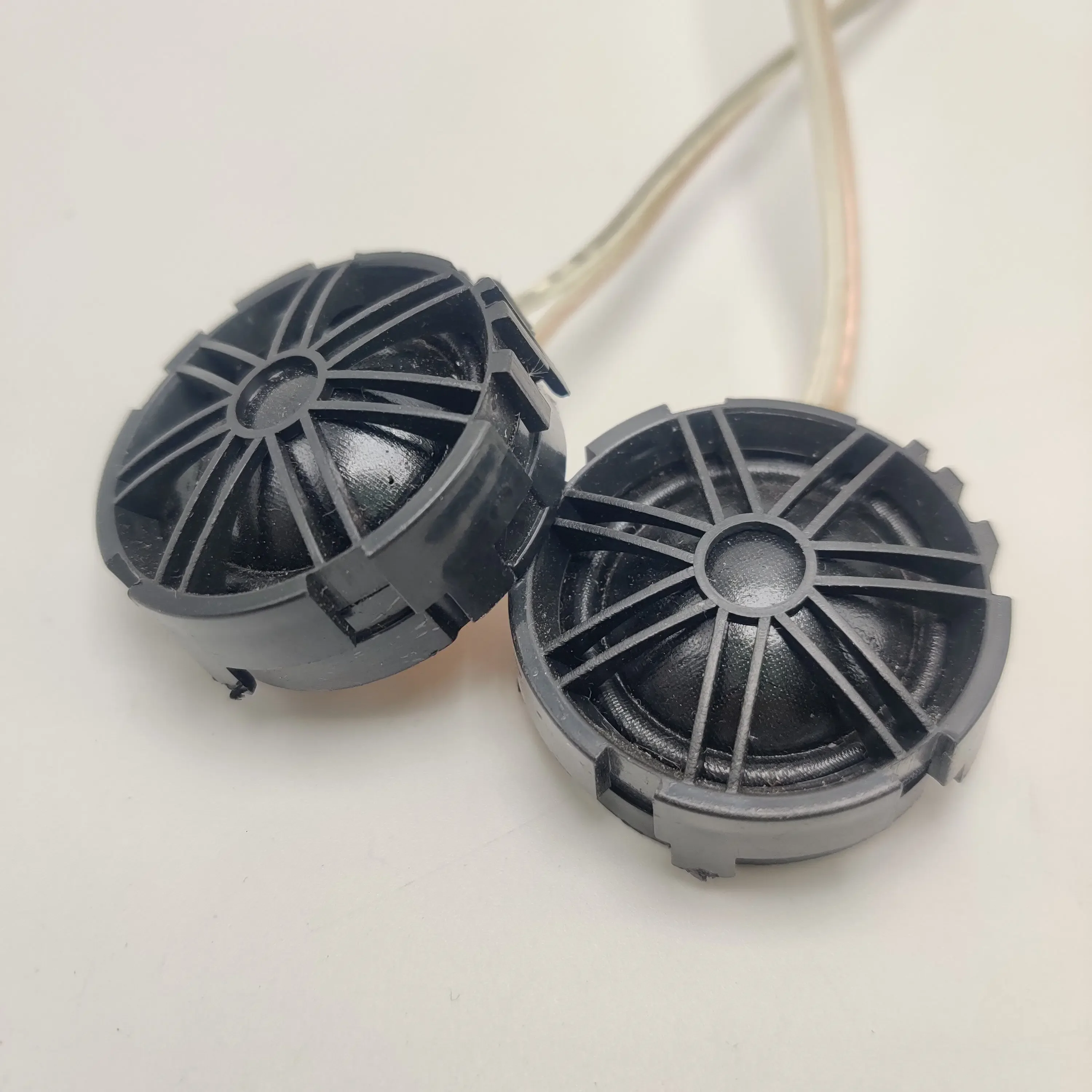 For Harman dismantles the car with a 1.5-inch tweeter head, car audio speaker, second-hand modification, and replaces the