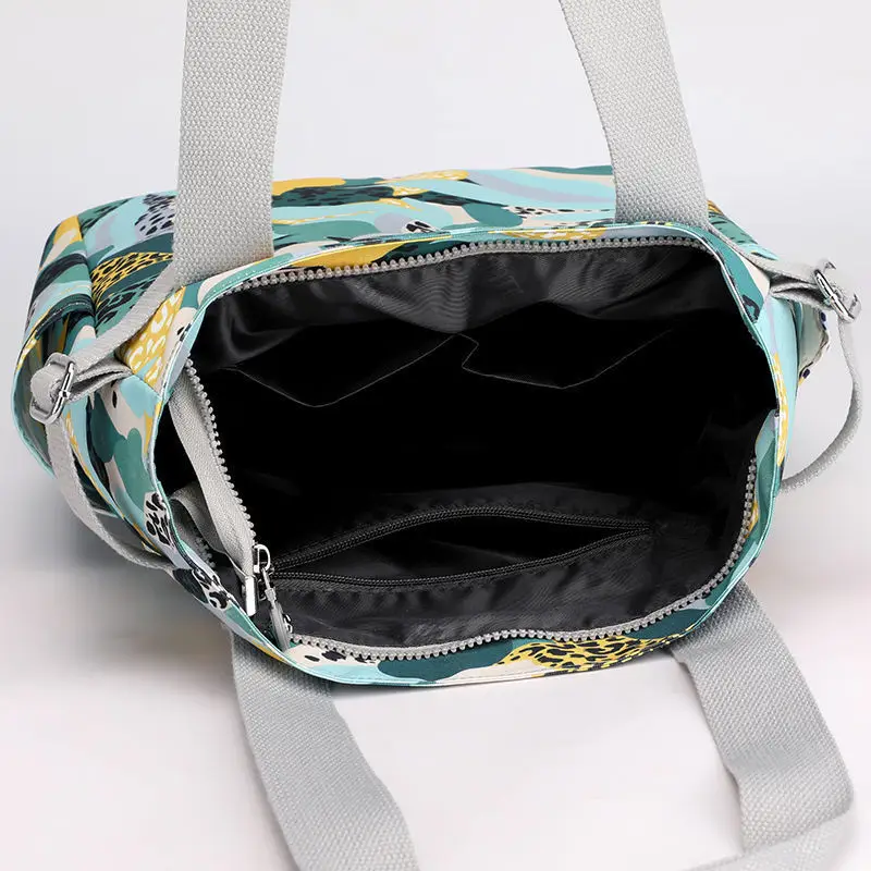 2023 New Canvas Women Shoulder Bag Cloth Lady Large Capacity Casual Versatile Wrap Nylon Bag