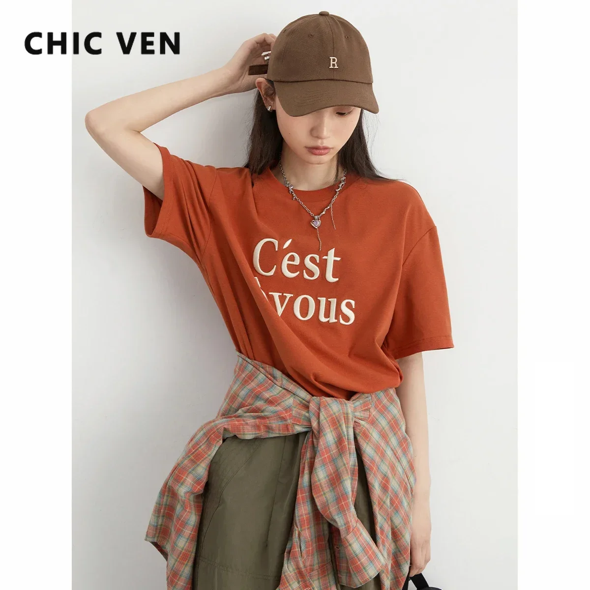 CHIC VEN Women T-Shirts New Korean Loose Round Neck Contrast Letter Embroidered Tees Short Sleeve Female Top Spring Summer 2024