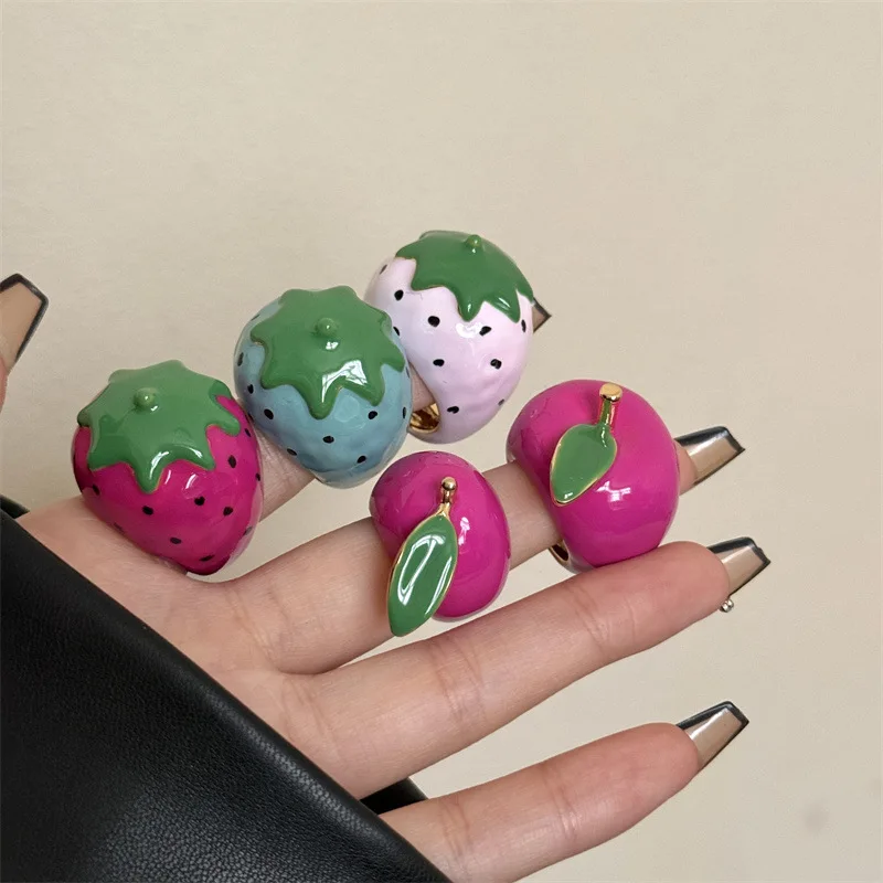

Vintage Colorful Enamel Large Strawberry Apple Chunky Ring for Women Exquisite Cute Sweet Unique Y2K Jewelry Gifts
