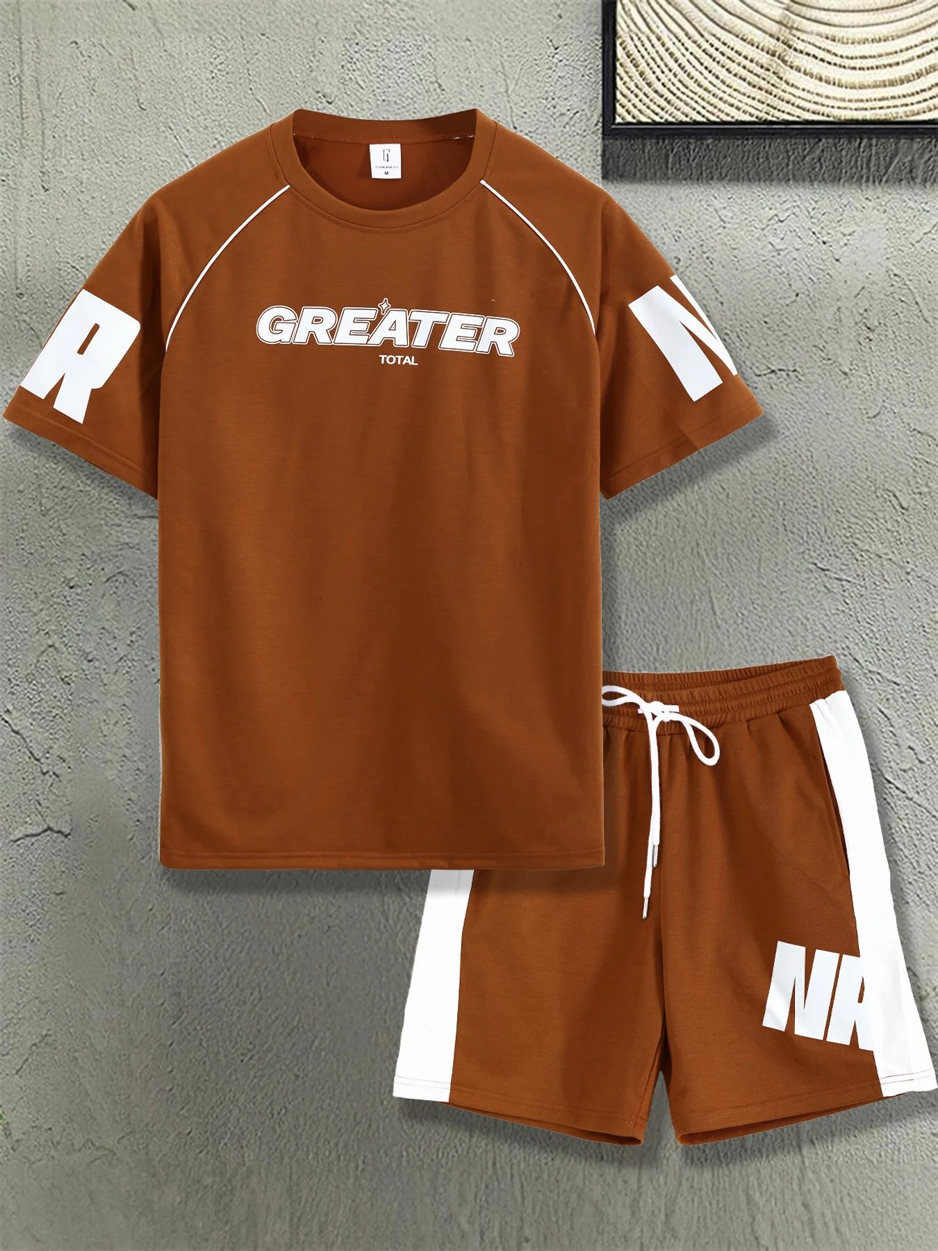 

Men's Brown & White Color Block Letter Print Casual Set 2 Piece Crew Neck T-Shirt & Drawstring Shorts Outfit