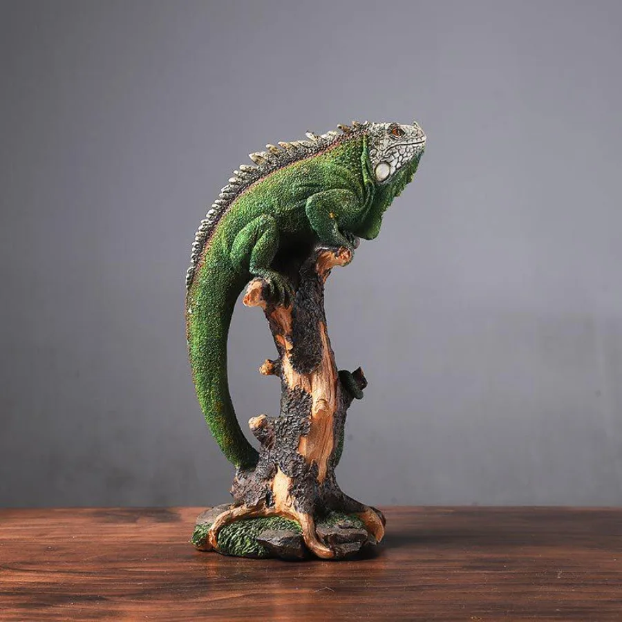 Simulation Jungle Lizard Statue Resin Animal Sculpture Lifelike Chameleon Desk Ornament Decoration Crafts Home Office Decor Gift