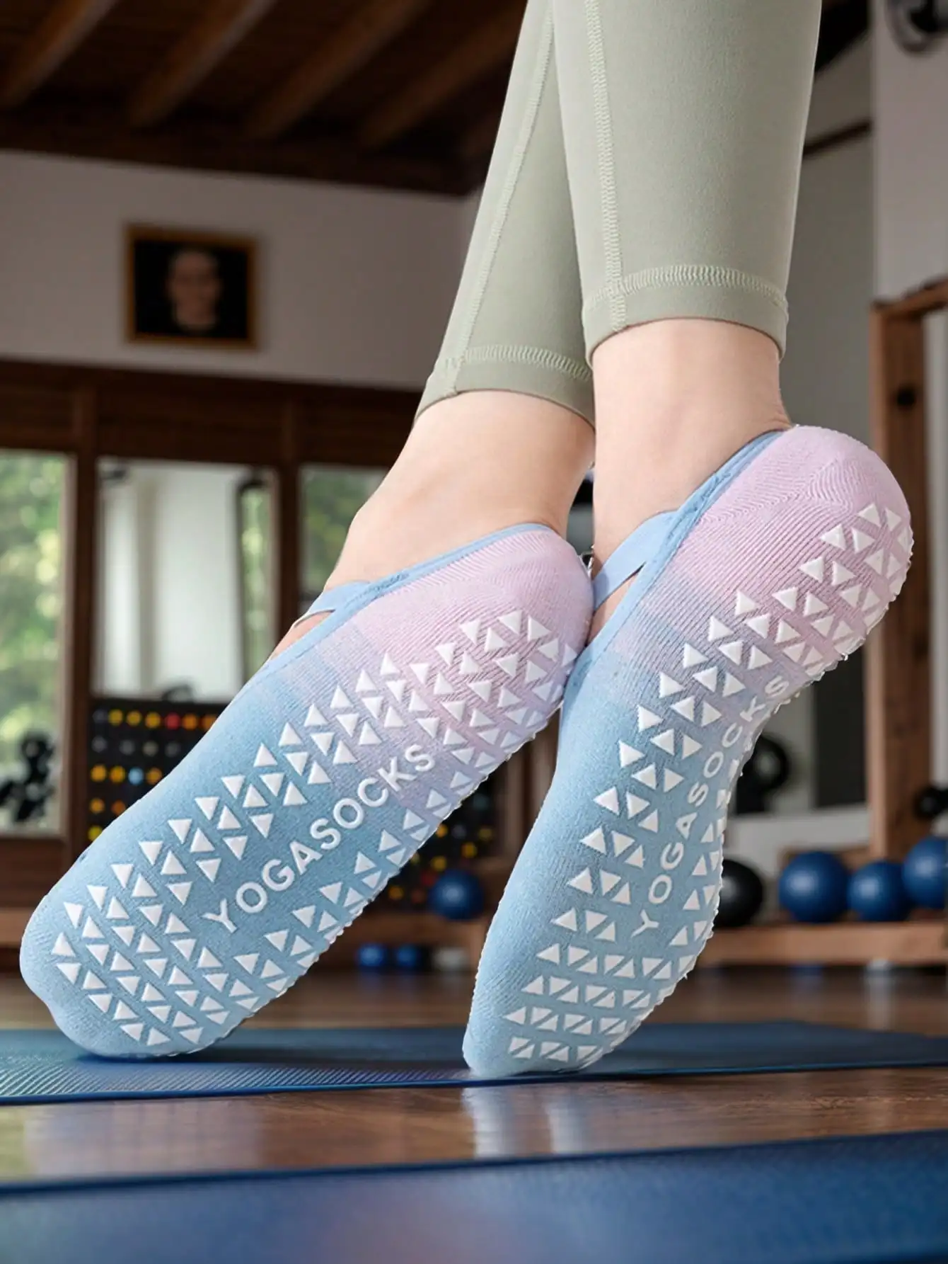 3 Pairs Women's Gradient Colored yoga Non Slip Socks, Professional Non Slip Boat Socks, Pilates Breathable Sports Fitness Socks