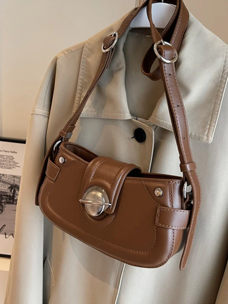 

Trendy Flap Small Square Bags for Women Autumn Winter PU Leather Classic Crossbody Bags Lady Casual Phone Purse