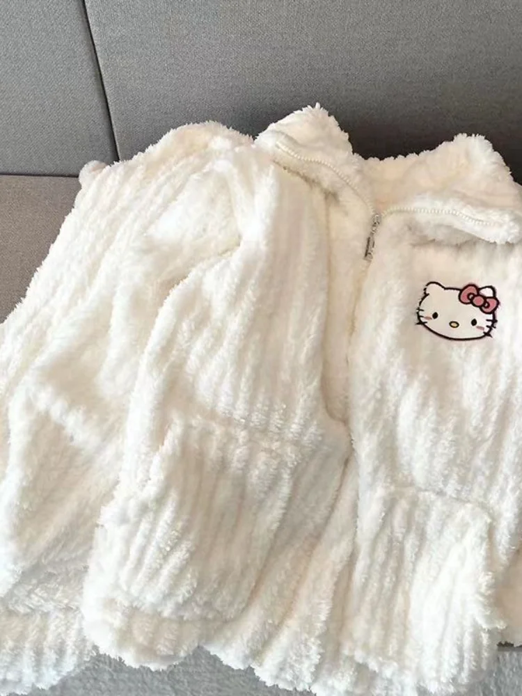 ชุดนอนเฮลโลคิตตี้แบบหนา 2 ชิ้น ซานริโอ้ สำหรับเด็กผู้หญิง ผ้ากำมะหยี่คอรัล พร้อมเสื้อคลุมกำมะหยี่แบบใหม่ สไตล์ฤดูหนาว ชุดนอนแบบมีซิป เสื้อคลุมใส่ในบ้าน