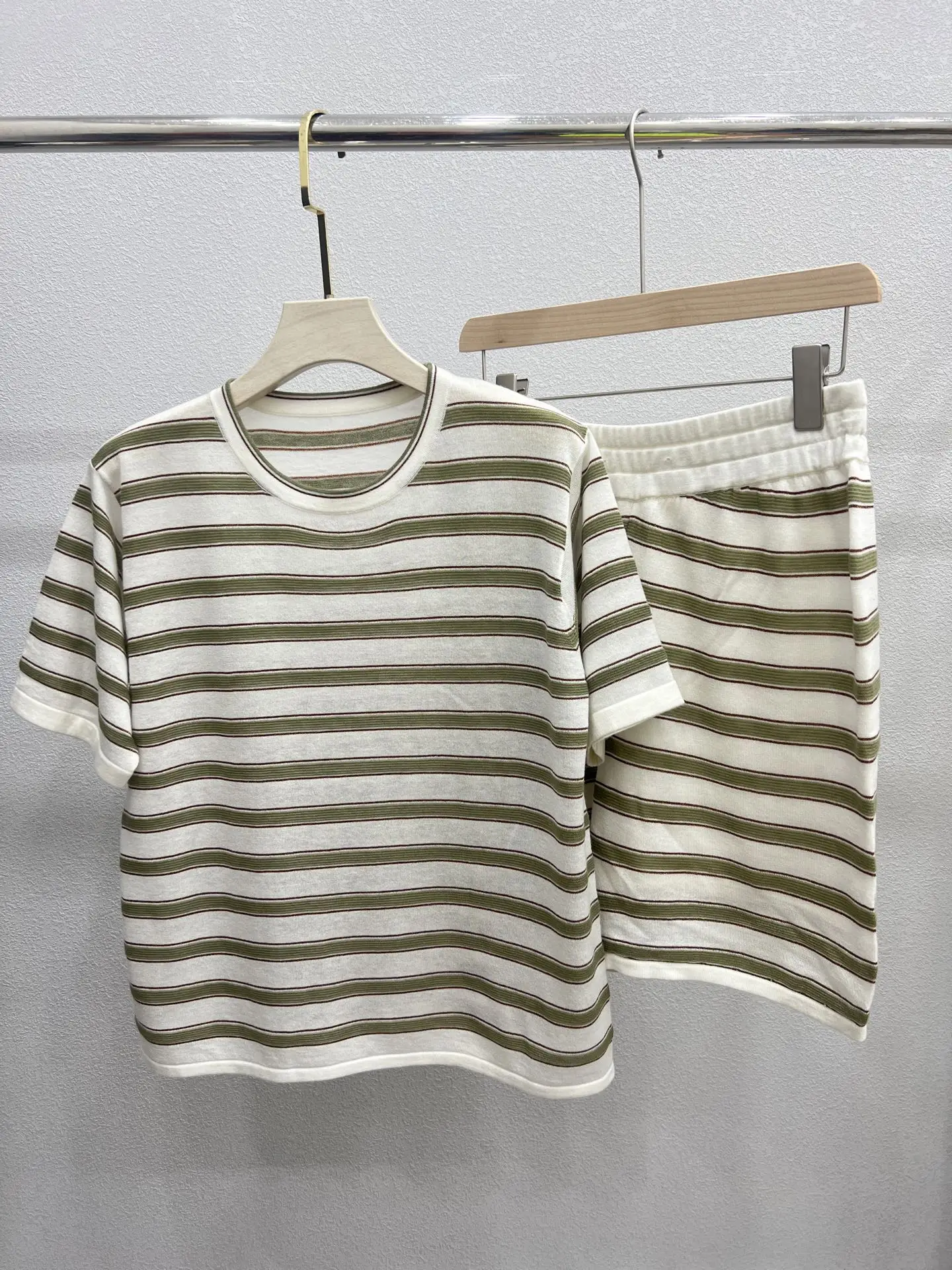 

2026 Spring/Summer New High-Quality Fashionable Casual Round Neck Short-Sleeve Knitted Set for Women