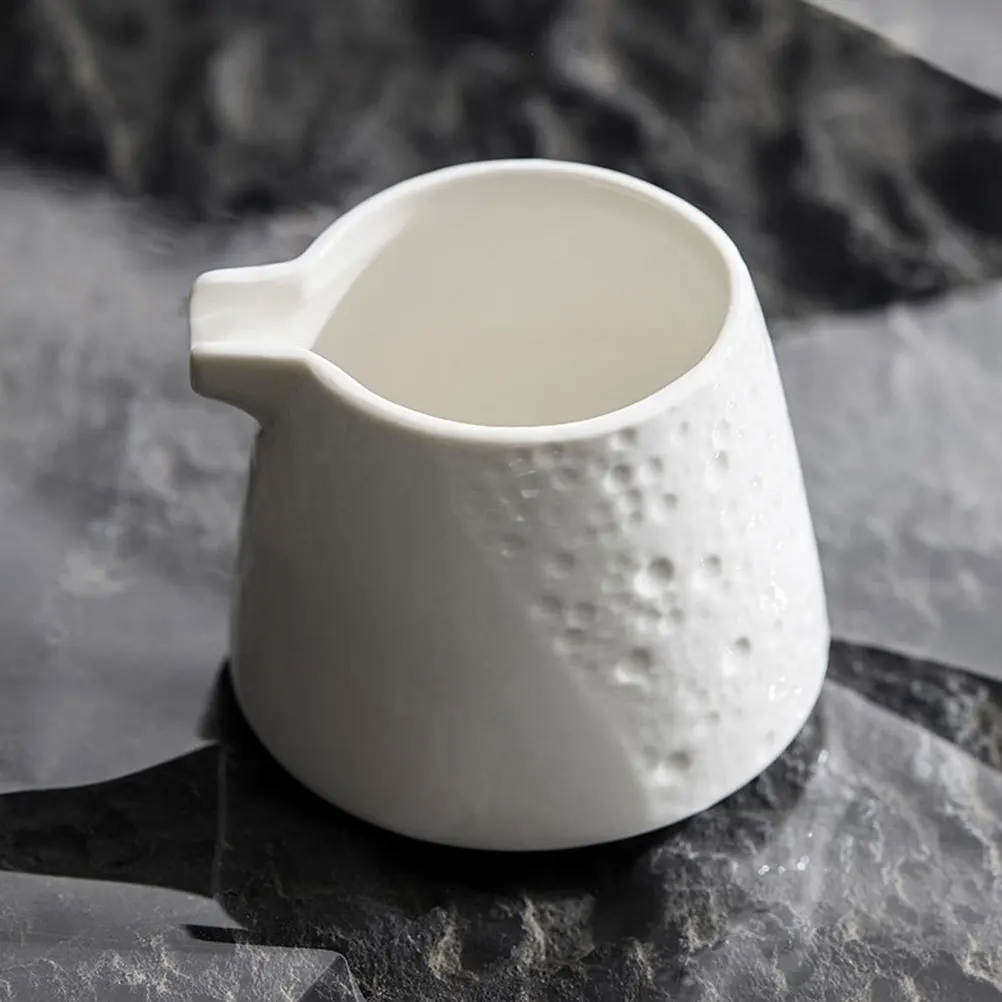 

Ceramic Milk Pitcher Compact Stable Smooth Spout Design Multi-Use Milk Cream Sauce Syrup Container for Coffee Bar Home Use