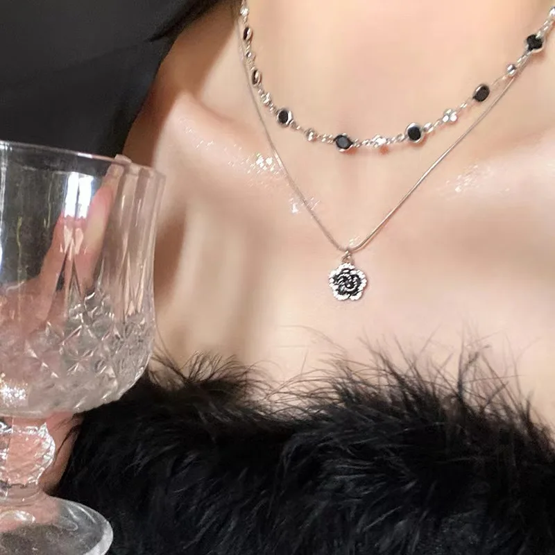 Punk Schwarz Zirkon Rose Anhänger Halsketten für Frauen Vintage Exquisite Doppel Layered Schlüsselbein Kette Ästhetik Y2k Schmuck Geschenke – Detail 2