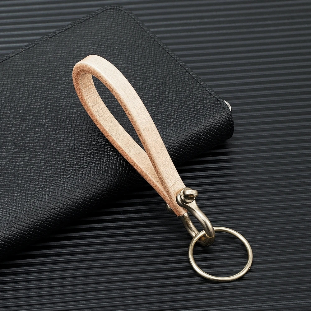 MKENDN Vintage Brass Keychain Handmade Genuine Leather Horseshoe Buckle Car Keychain Lanyard Women Men Accessories Handmade Gift