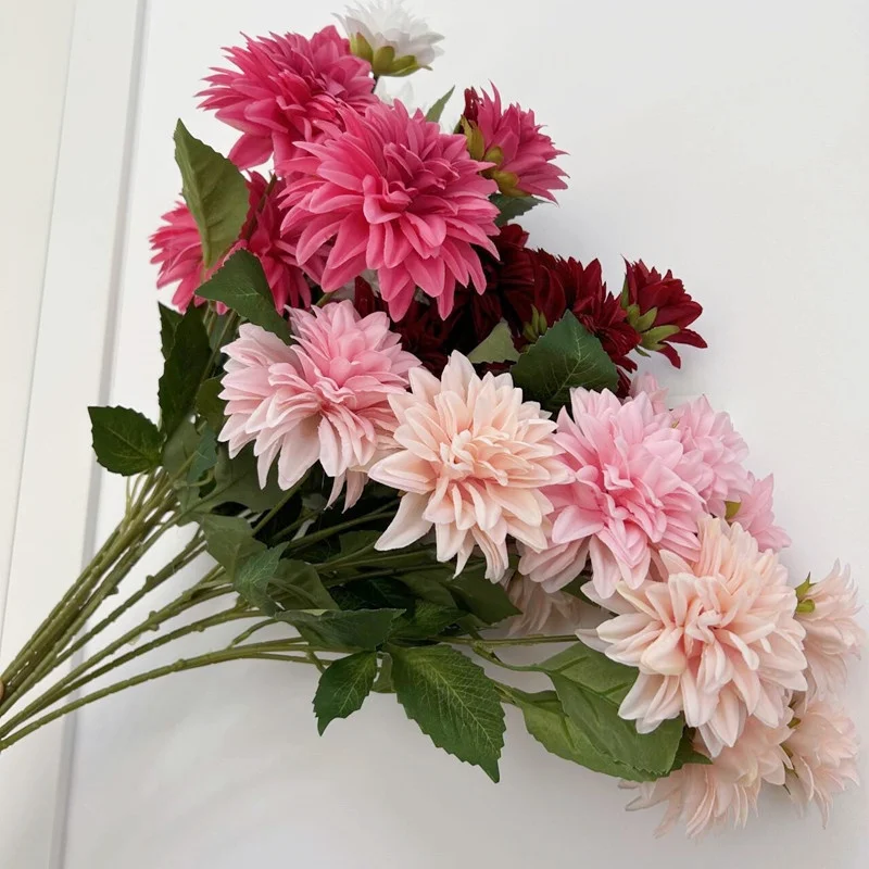 Realistische Seiden-Dadlias für Hochzeit, Party, Weihnachtskranz, Geburtstag, DIY, Zuhause, Büro, Vase, Dekoration, künstliche Blume – Detail 1
