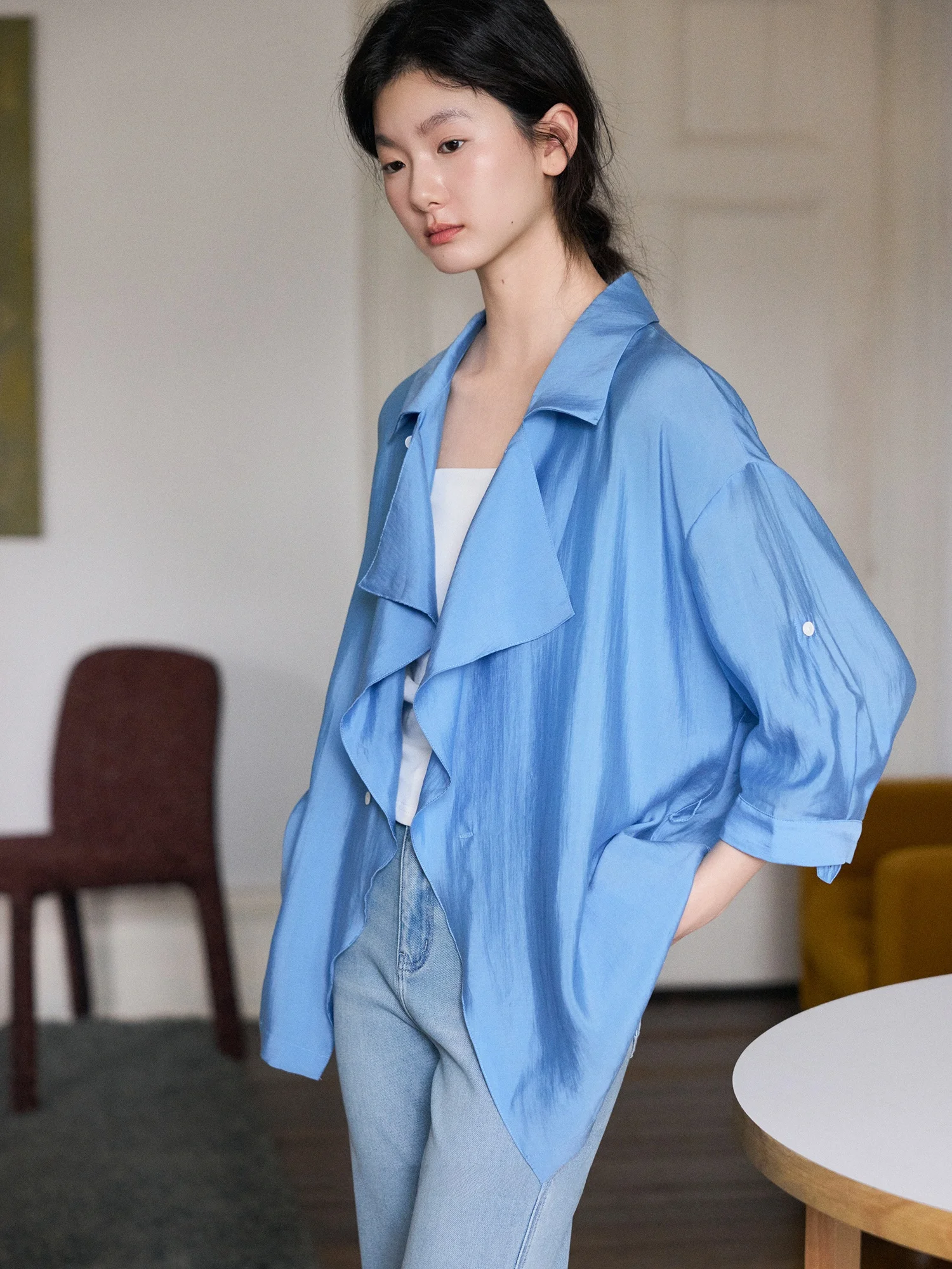 

Budapest Commute Light Shirt Glossy Cure Veil Multiple Wear Styles Breathable Long Sleeve Women's Cardigan Mid-Length Simple ...