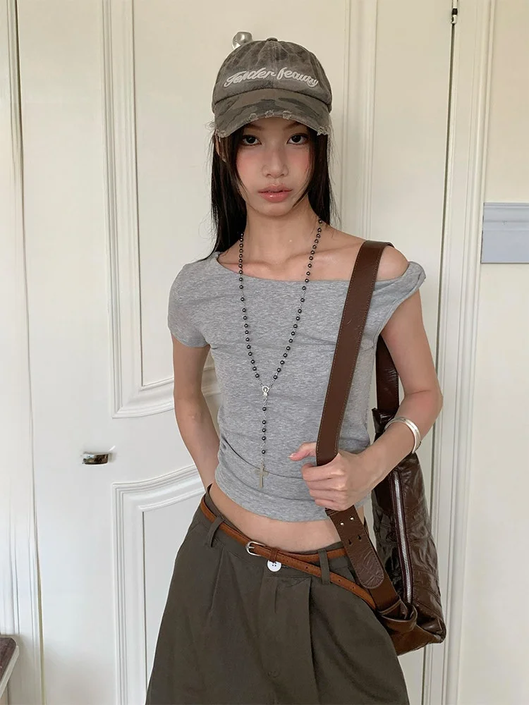 

Женская летняя футболка Slim Fit с коротким рукавом в корейском стиле, повседневный топ для девушек, хлопковый, с дизайном на плечах, длина до плеч, хлопок