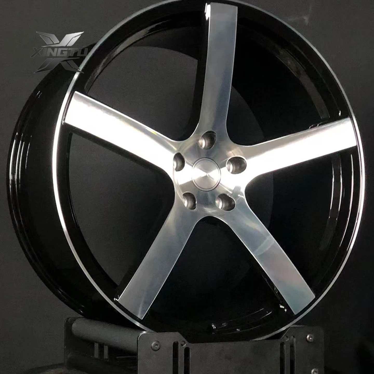 Hot-selling Customized Wholesale 5 Spoke Forged Wheels 21 22 23 24 20 Inch Wheels SRT Rims 5x115 Forged Wheels for Dodge Hellcat