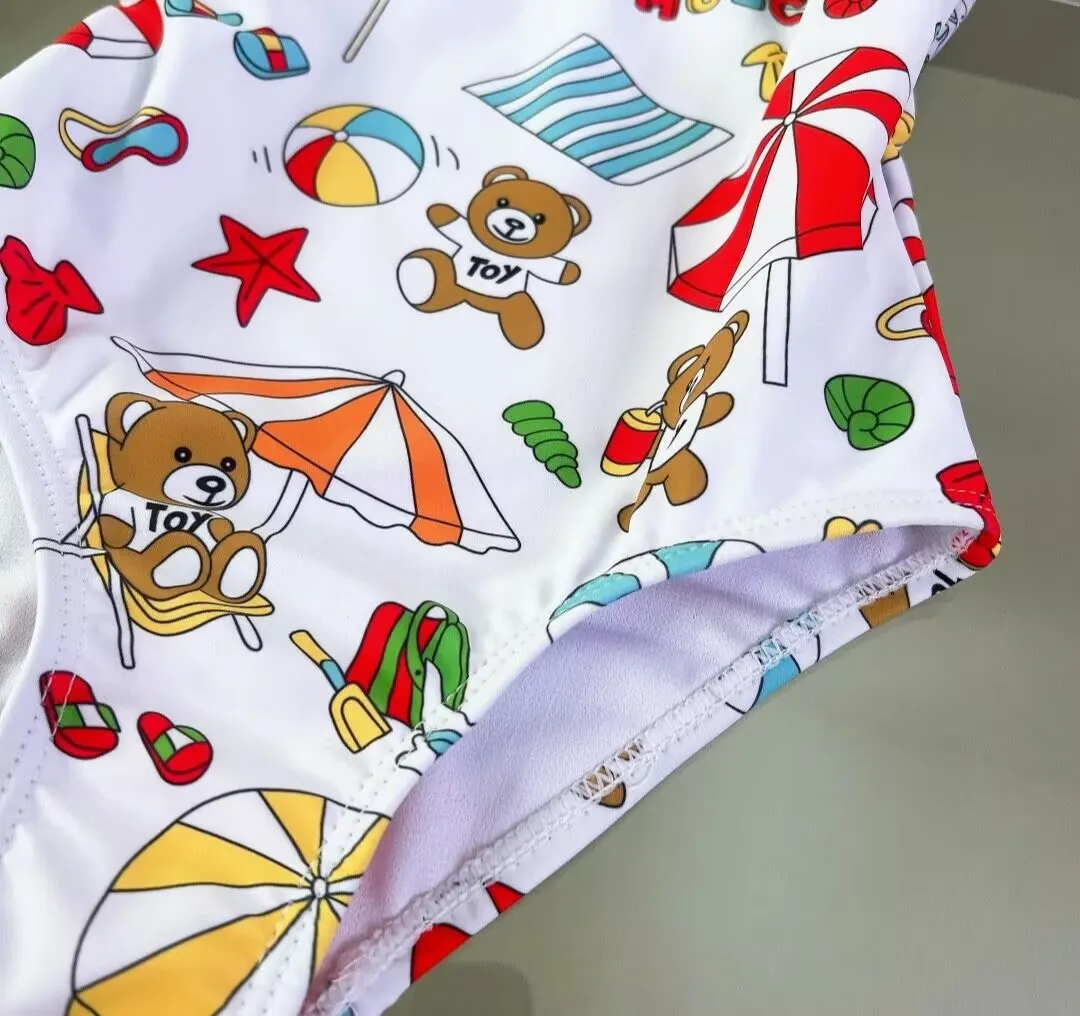 ملابس سباحة جديدة للفتيات لعام 2025 ملابس سباحة للأطفال مطبوعة بالكامل ملابس سباحة راقية للبيع بالجملة