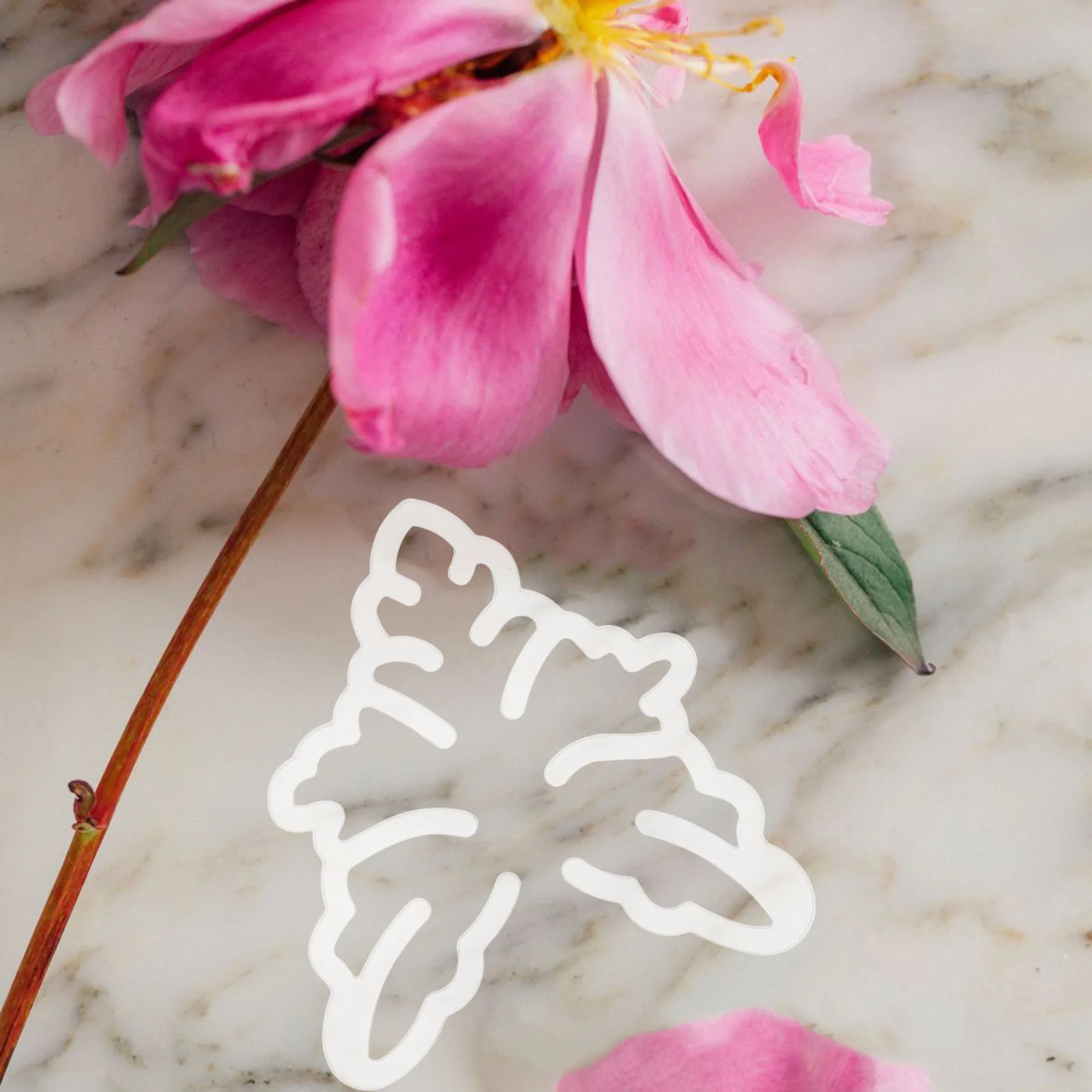 

4Pcs Plant Support Clamp Stable Garden Plant Clip Climbing Plants Tomato Stem Holder Plastic Flower Vine Clips for Garden