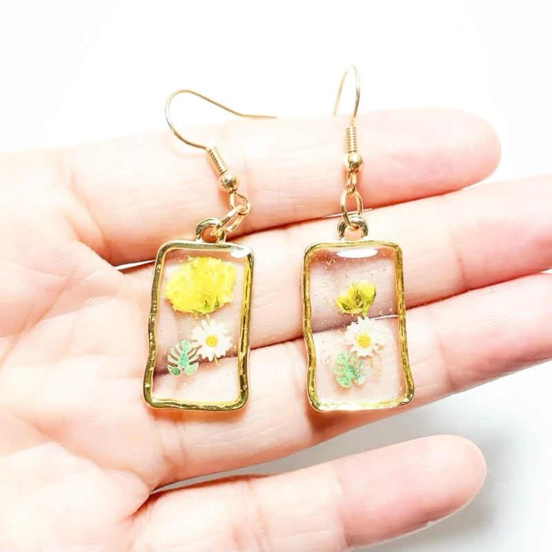 Dried Flower Earrings Heart Rectangle Circle Pendant Colorful Real Floral Earring Unique Creative Resin Ear Ring Gifts for Women