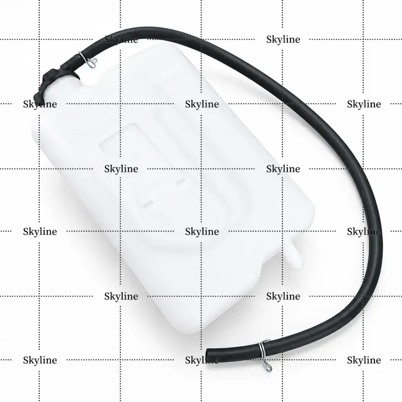Car Accessories 16470-75030 Cooling System Water Tank Expansion Bottle For Toyota Land Cruiser 90 1996-2008 Hilux Surf