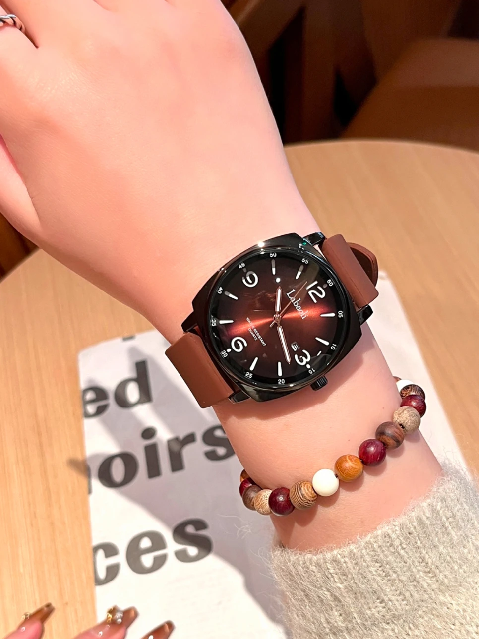 Elegant women's watches unisex couple's watches versatile waterproof and trendy quartz watches women's gifts women's accessories