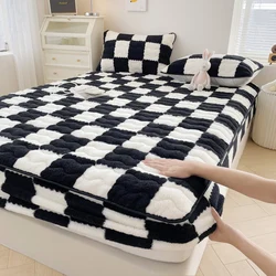 WOSTAR Soft warm plush mattress protector cover winter couple 2 people black white plaid elastic fitted sheet bed protection pad