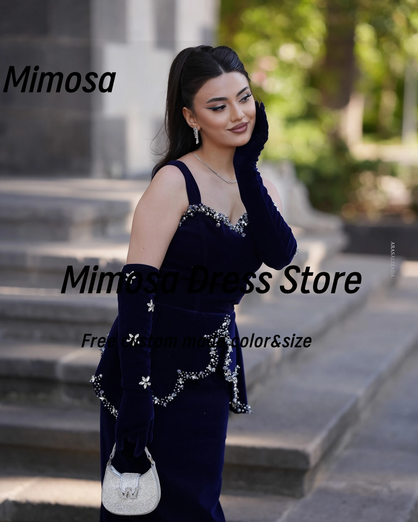 ชุดราตรีสายเดี่ยวทรงมิโมซ่า ประดับลูกปัด พร้อมผ้าคลุมไหล่แบบเปปลัม ชุดราตรีซิปหลังผ่าข้าง สำหรับงานเลี้ยงตอนเย็น สามารถสั่งตัดได้