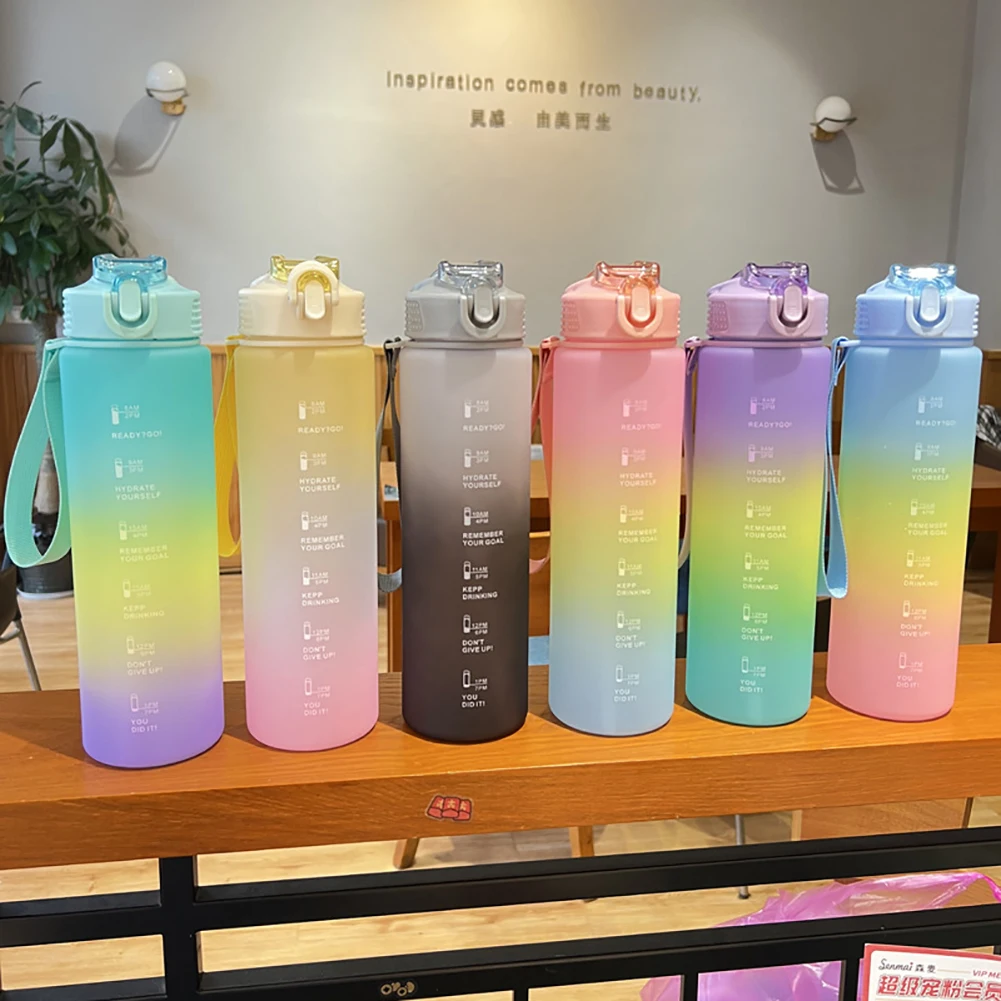 ストロー付きスポーツボトル,1リットル,カップ,マーカー付き,漏れ防止,屋外ジム用,キャンプ用