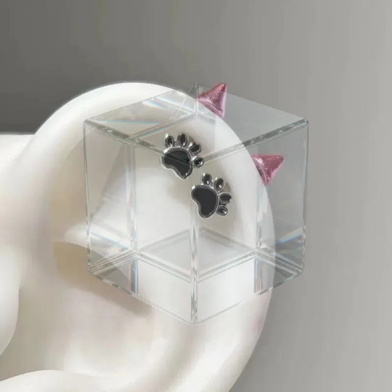 Cute Cat Paw Devil Stud Piercing Earring For Women Men Gothic Ear Bone Nail Earring Y2K Jewelry Accessories
