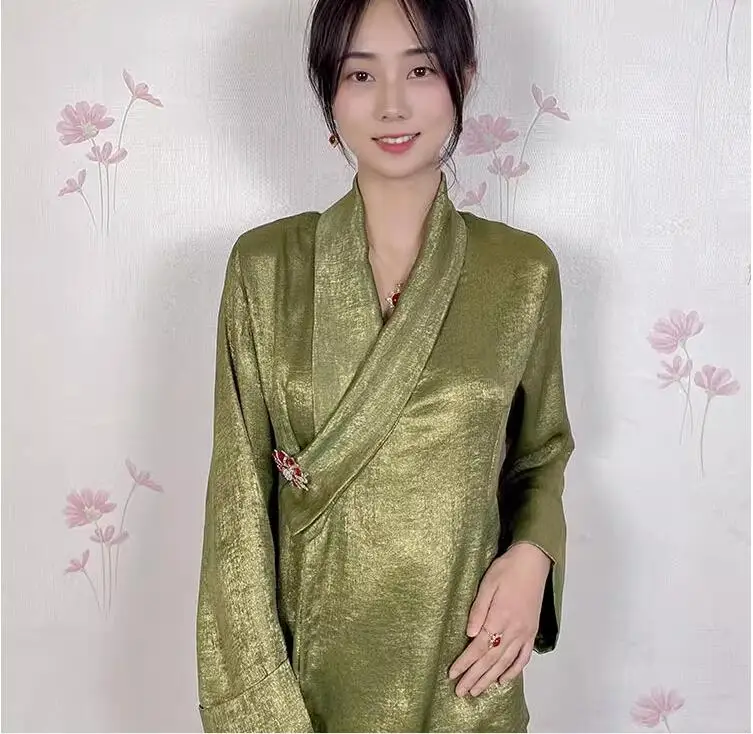 Tibetan Clothing for Female Aristocrats, High-End Gilded Velvet Tops for Tibetan Clothing