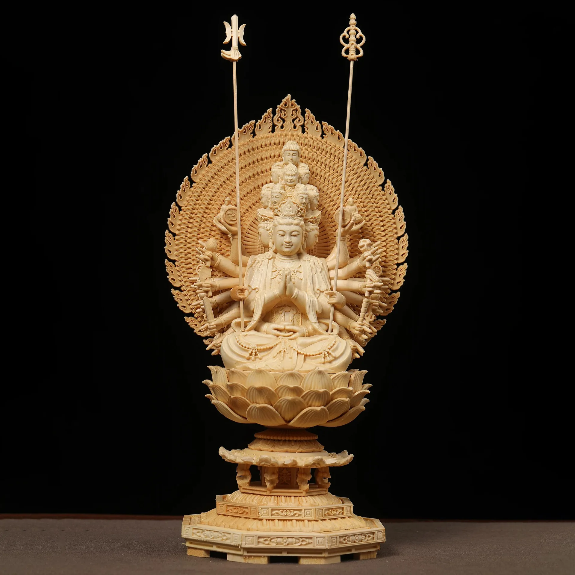 HYS new juniper wood eleven faces thousand hands Guanyin forty-two arms thousand eyes Guanyin Bodhisattva Buddha statue