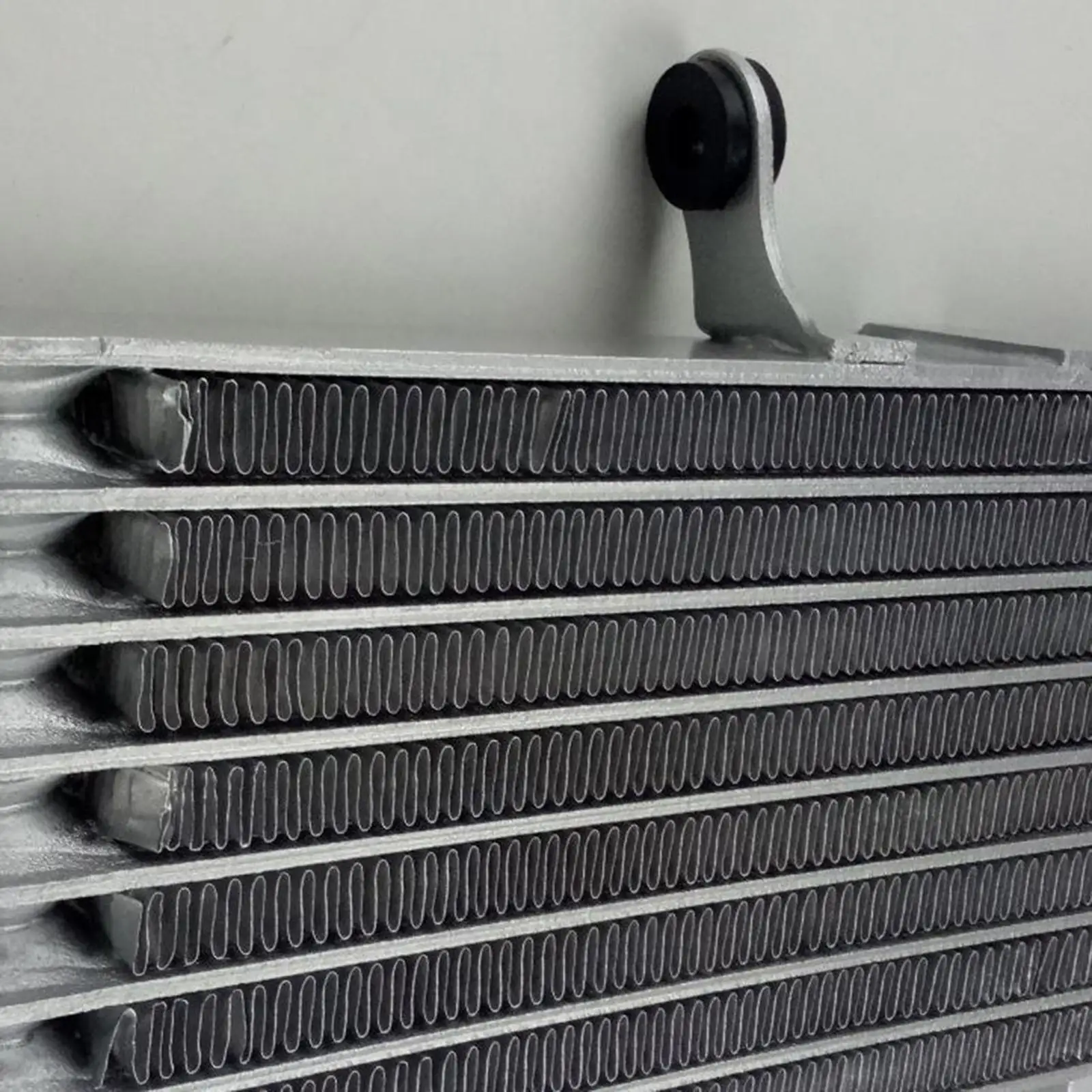 

Мотоциклетный масляный радиатор (охладитель топлива) 255x197 мм для большинства мотоциклов