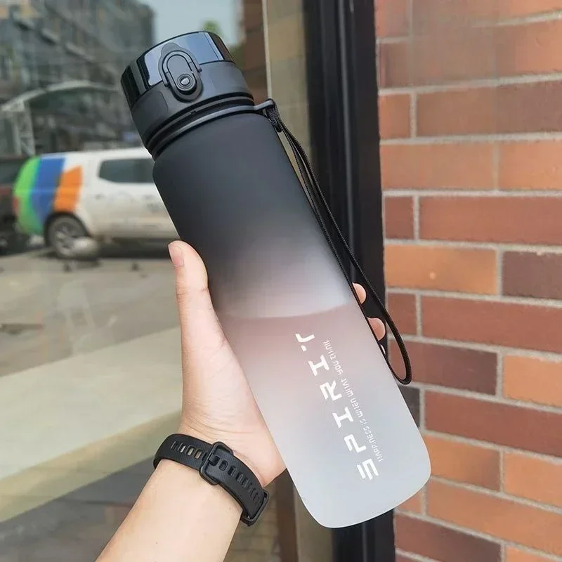 1-Liter-Sportwasserflasche mit großem Fassungsvermögen, auslaufsicher, bunter Kunststoffbecher, zum Trinken, für Outdoor-Reisen, tragbar, für Fitnessstudio, Fitness, Krüge