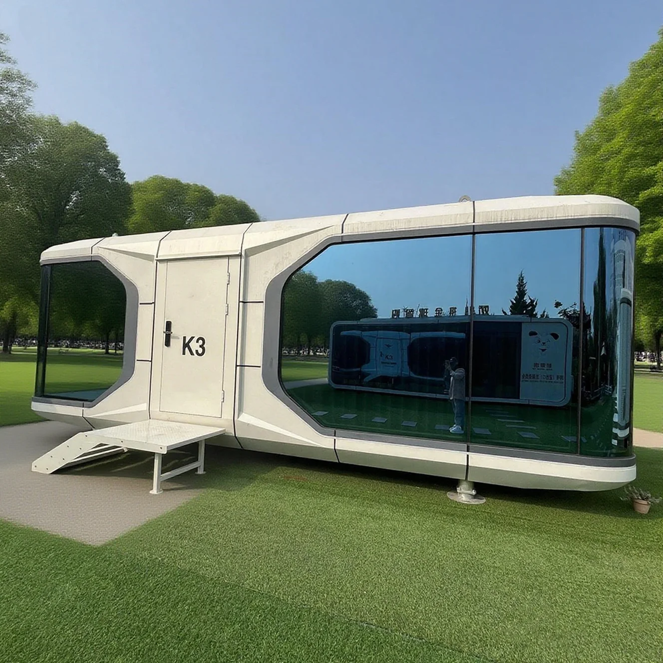 

20ft/40ft Luxury Prefabricated Steel Container House China's Mobile Capsule Wholesale Mobile Capsule House