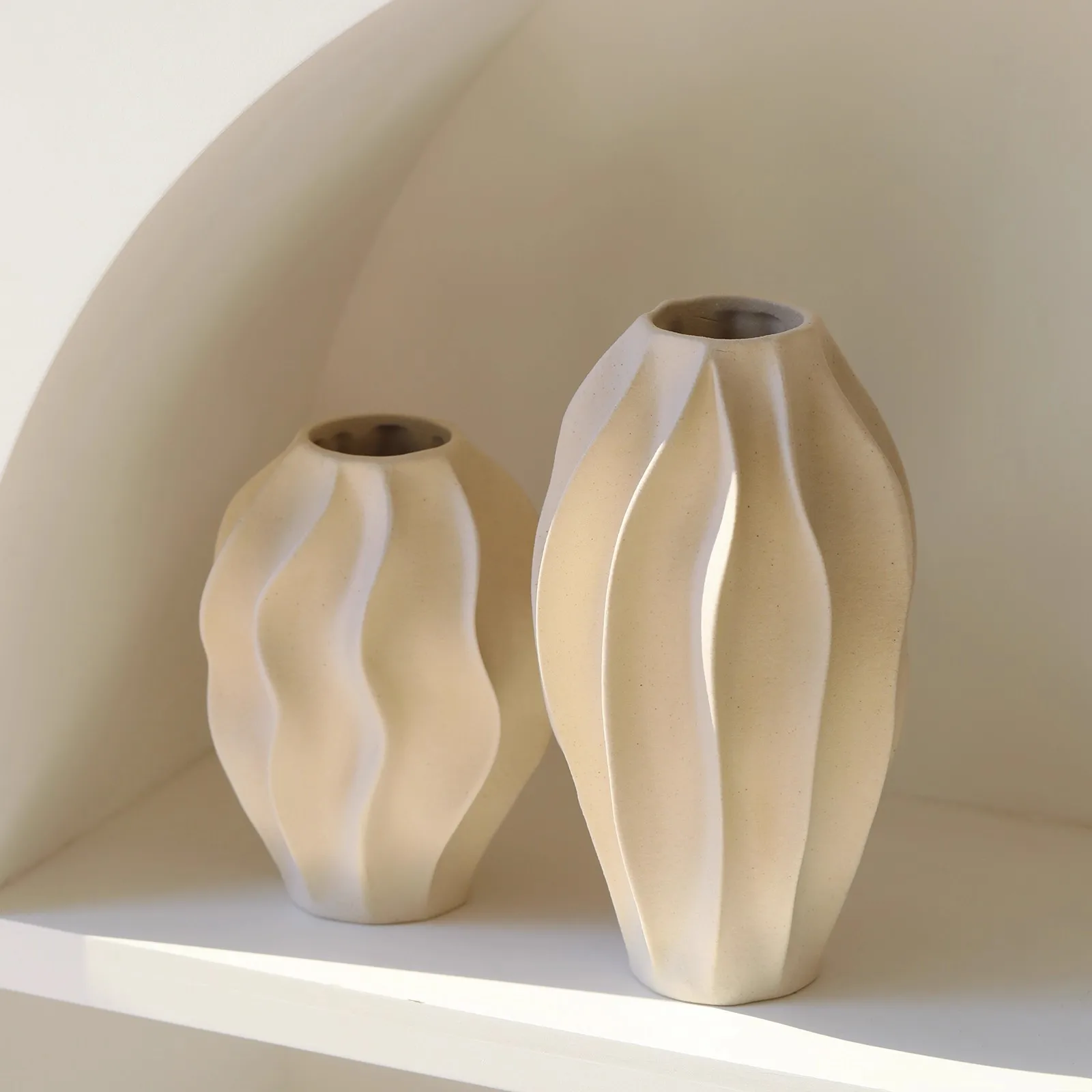 Beige Luxury Wave Ceramic Vase 4