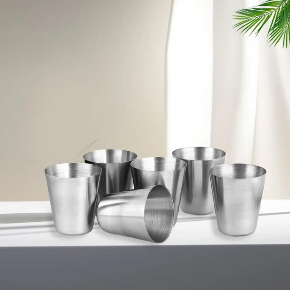 6 adet/takım açık pratik seyahat paslanmaz çelik bardak Mini Set gözlük viski şarap için kılıf ile taşınabilir Drinkware 30/70ml