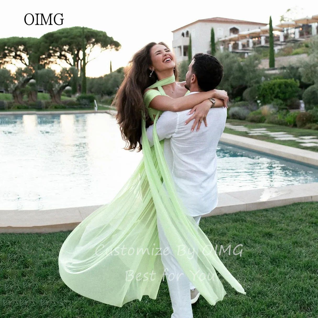 OIMG Airy verde chiaro con spalle scoperte A Line Abiti da ballo Abito da festa senza schienale Abito da sera lungo fino al pavimento 2025 Personalizzato