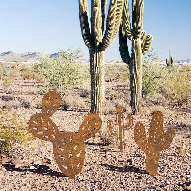 3pcs Rustic Metal Cactus Garden Stakes - Durable, Weatherproof Iron Yard Signs & Markers for Outdoor Lawn Decor