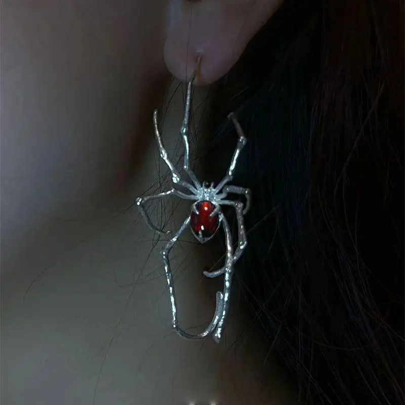 1PC Gothic Dark Spider Crawl Fashion Dangle Stud Piercing Ear Bone Clip For Unisex Halloween Party Accessories view 4