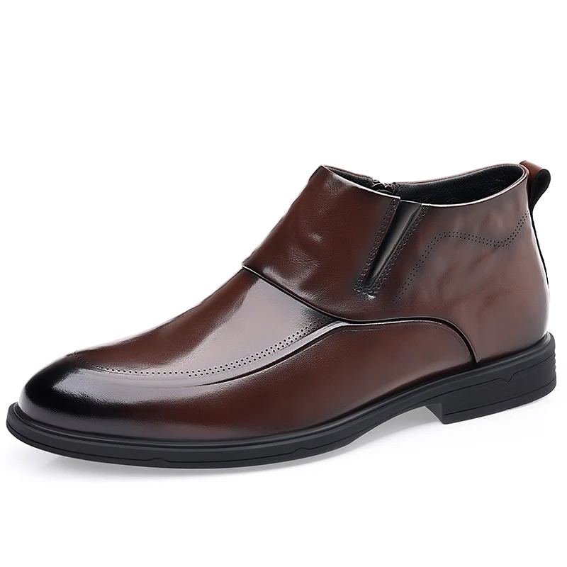 Stivaletti scarpe da lavoro per uomo mocassini Dress Oxfords scarpe da sposa da uomo moda Slip-on calzature in pelle elegante uomo piatto