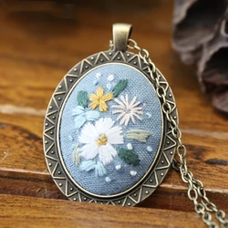 DIY Embroidery Pendant Kit Cross Stitch Printed Pattern Embroidered Pendant Necklace With Needle Thread Art Crafts Creative Gift