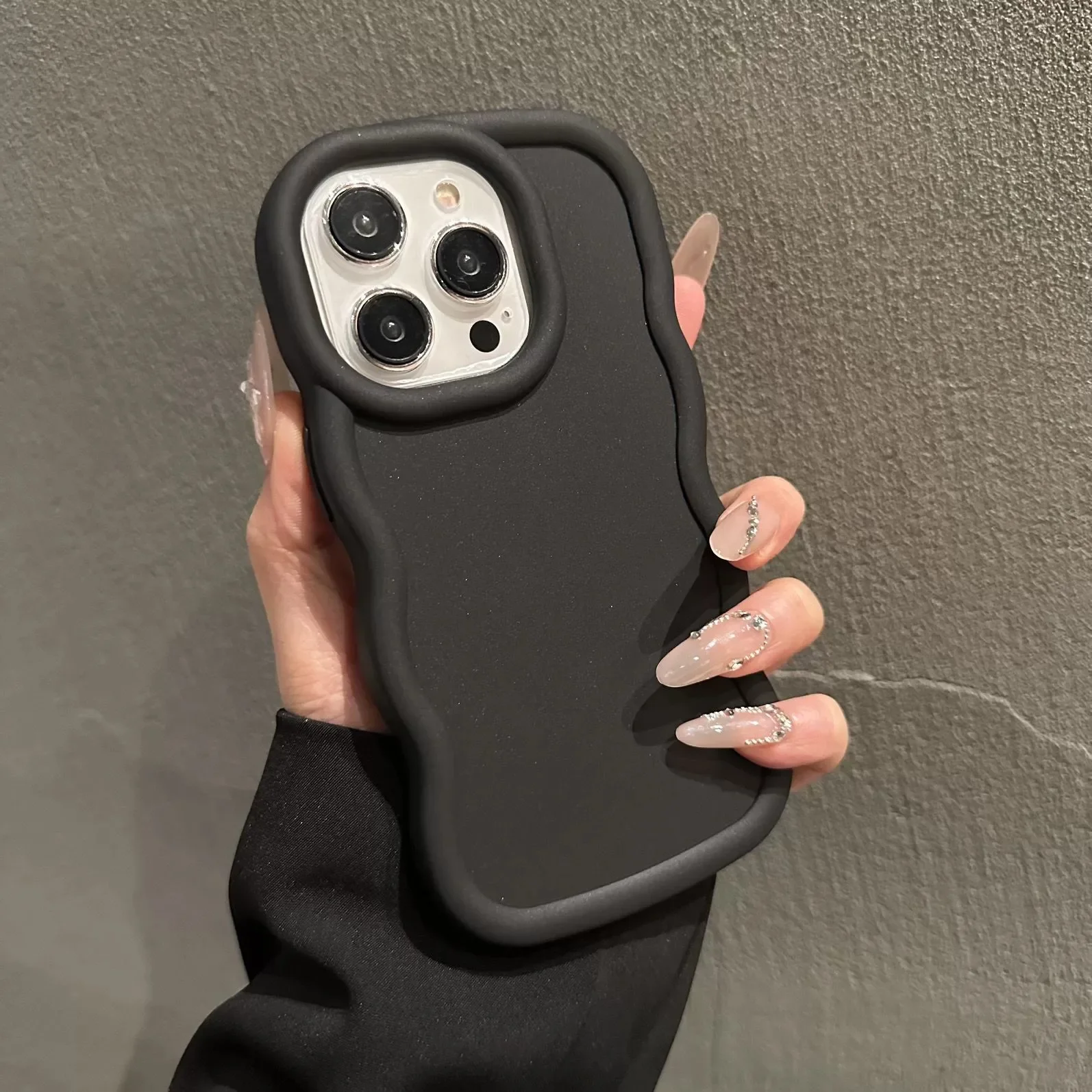 Thumbnail 3 - #20 New Iphone 17 Pro Max Cases Arrivals