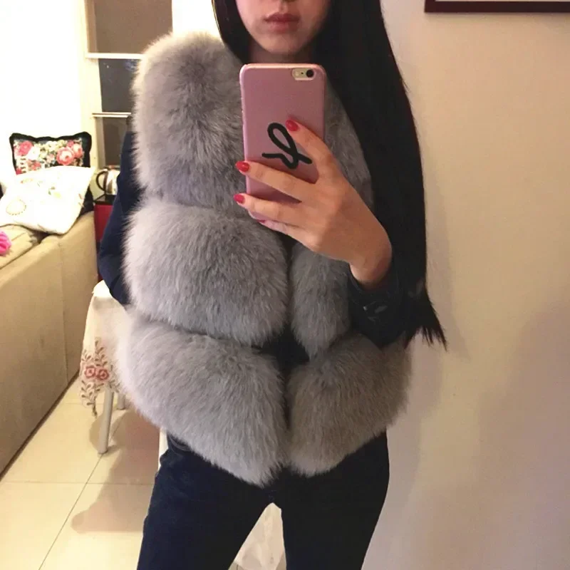 

3XL Autumn Winter Thick Warm Faux Fox Fur Vest Women High Quality Fashion V-Neck Short Fur Coat Female Fur Waistcoat