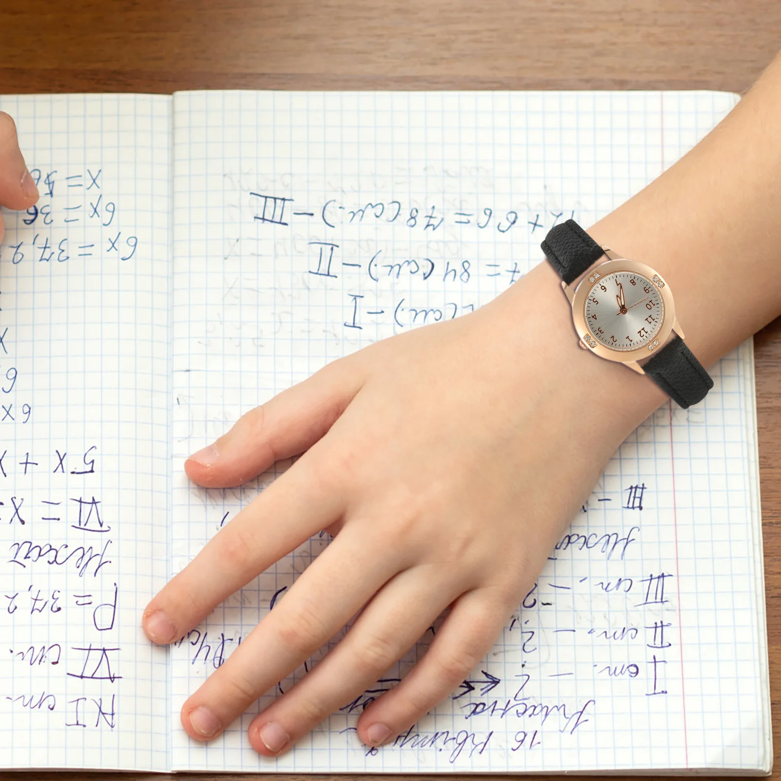 

1 pc Waterproof Luminous Women Watch Elegant Chic Quartz Wristwatch For Party Holiday Festival Exquisite Female Timepiece