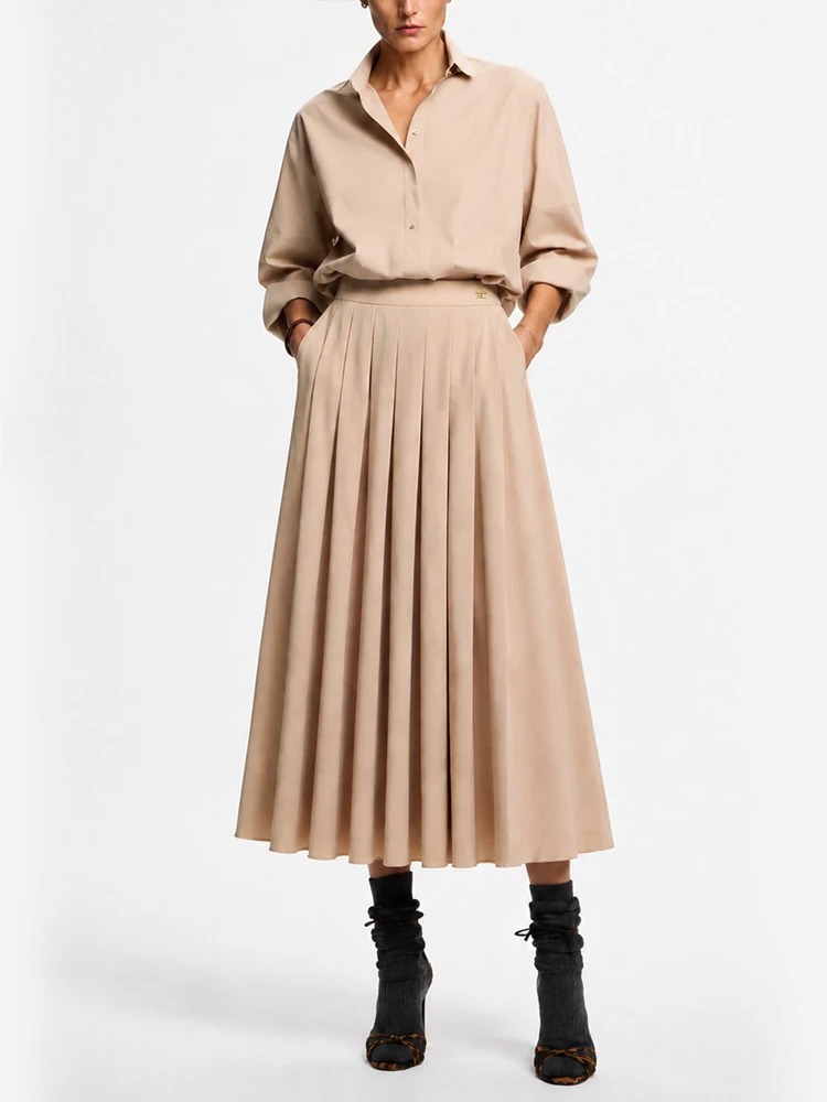CH Damen Hochgeschnittener Plissierter Midirock Einfarbig mit Kleinem Gesticktem Logo Eleganter A-Linien-Rock für den Alltag – Detail 4