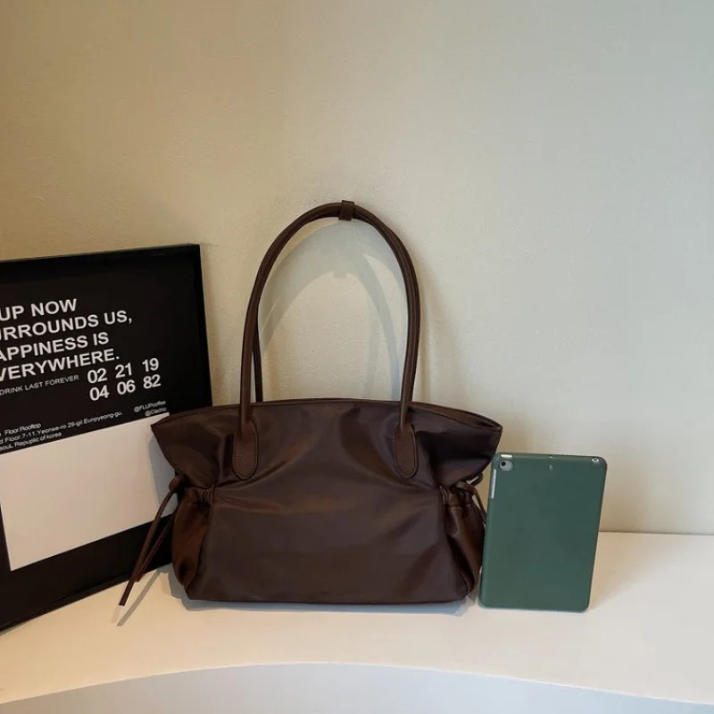 

Модная роскошная кожаная женская сумка-тоут, известная дизайнерская классическая элегантная сумка через плечо, шикарная фурнитура, пригородная сумка ​