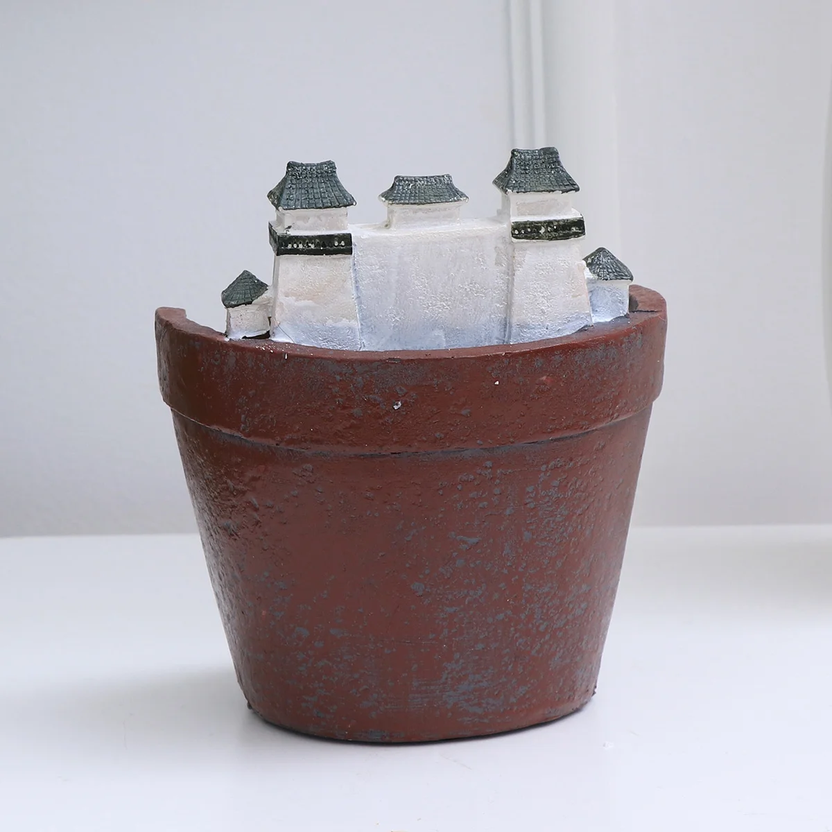 

Micro Landscape Succulent Plants Pot Tiny Resin Flowerpot Creative Hanging for Small Flowers Landscape Flower Pot
