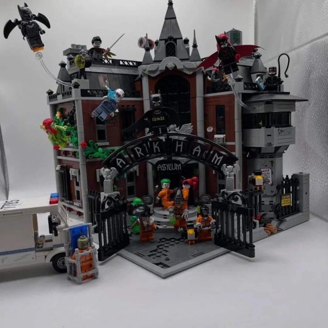 Blocs de construction de Super héros 2025, modèle Compatible 76300, briques pour enfants, cadeaux de noël, 2953 pièces, asylum Arkham, en Stock, nouveau