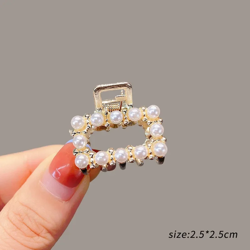 

Casual Mini Rhinestone & Pearl Hair Claw Clip – Butterfly, Planet Star & Geometric Crystal Clips, Cute Elegant Hair Accessorie