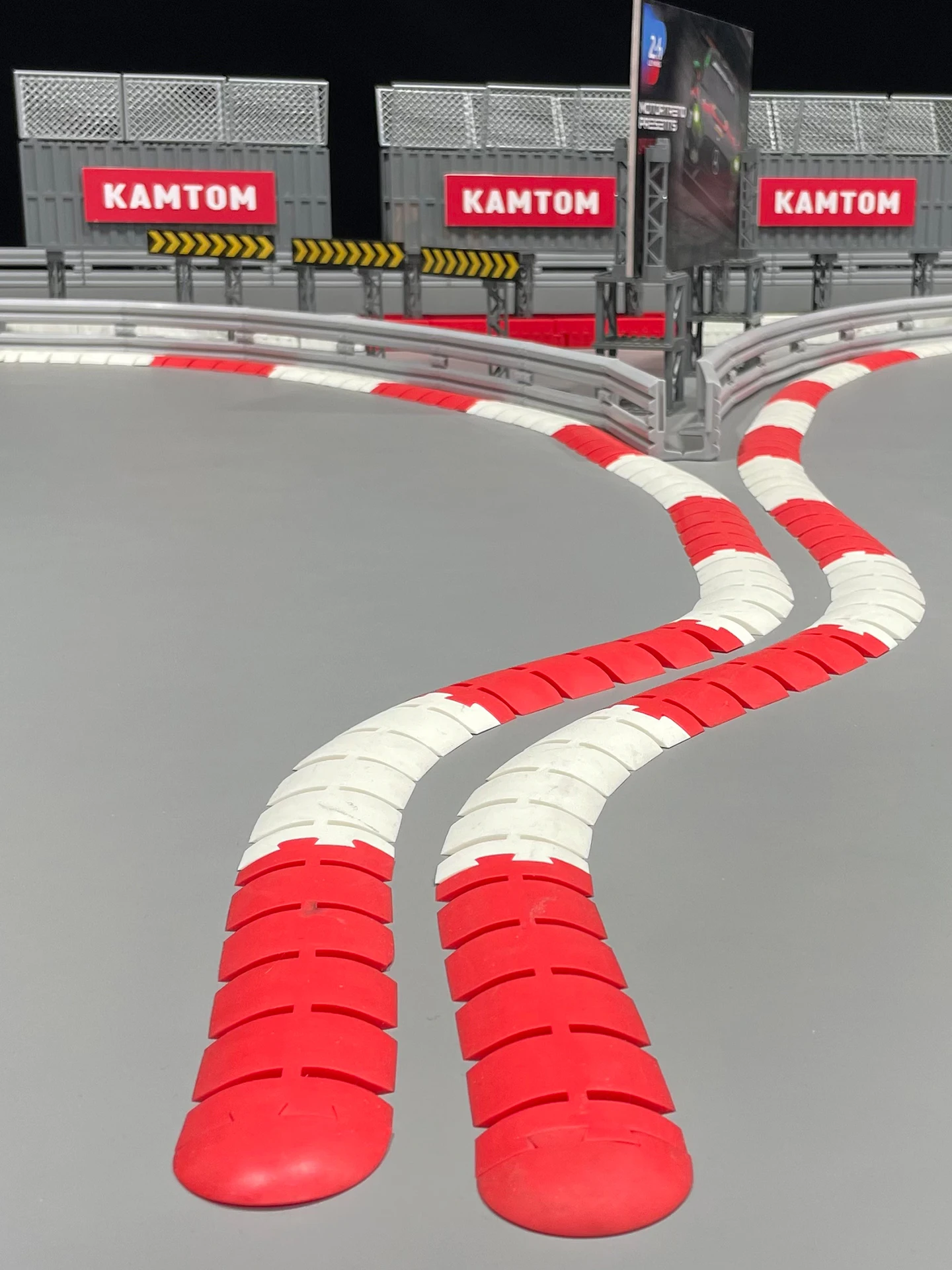 Road Barrier DIY Remote Control Car Drift Race High-speed Four-wheel Car Barrier Traffic Splicing Stereo Roadblock Traffic Scene