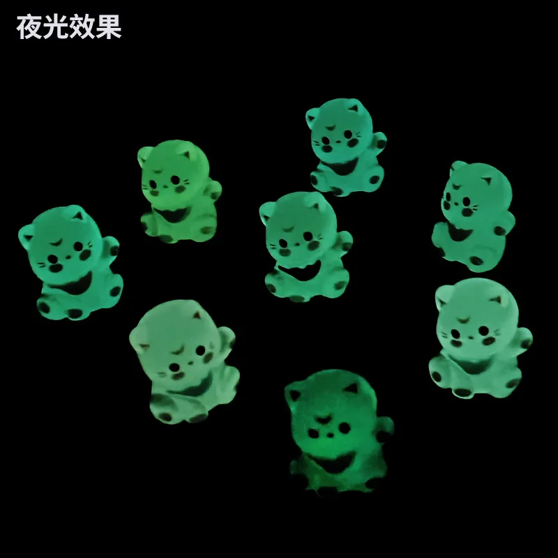 Glow in The Dark Cat Figurines Resin Miniatures, Cute Cartoon Kitten Statues for Kids Room Decor, Micro Landscape Ornaments Gift