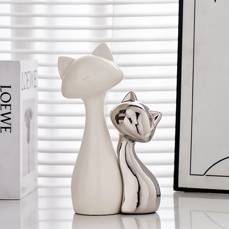 

2025 24cm Home decoration Ceramic accessories Creative cat ornaments Living room desktop decoration Valentine's Day gift
